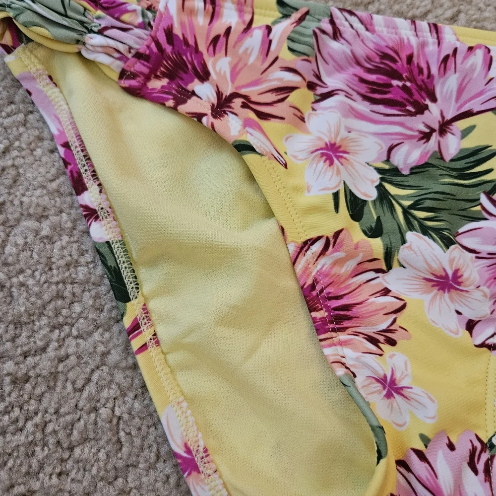 Kona Sol Yellow and Pink Floral Bikini Swimsuit Bottoms Women's Medium M New